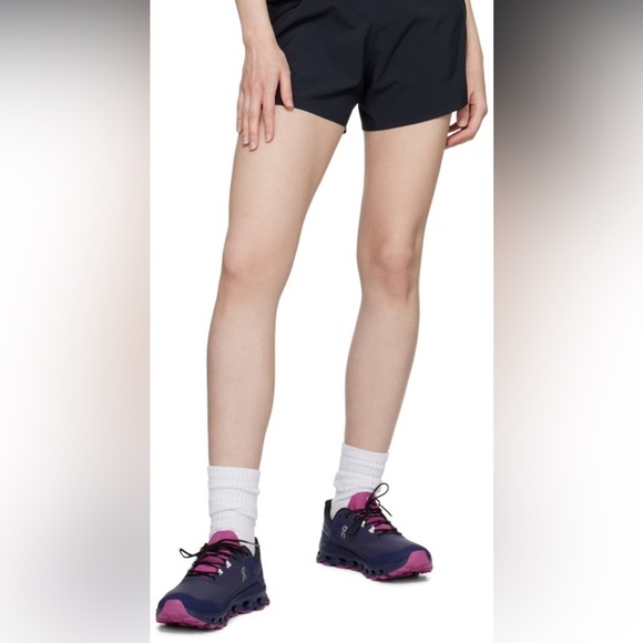 On Running Shoes - ON CLOUD Vista Waterproof Trail Running Sneakers in Purple and Pink Size 7